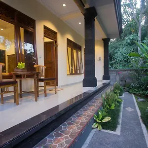 Taman Puspa , Ubud Indonesia
